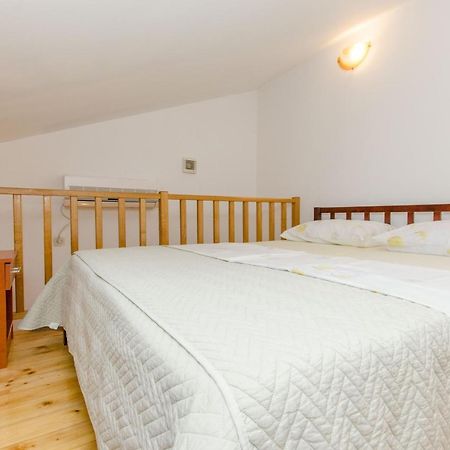 Knezovicapartments Živogošće Eksteriør billede