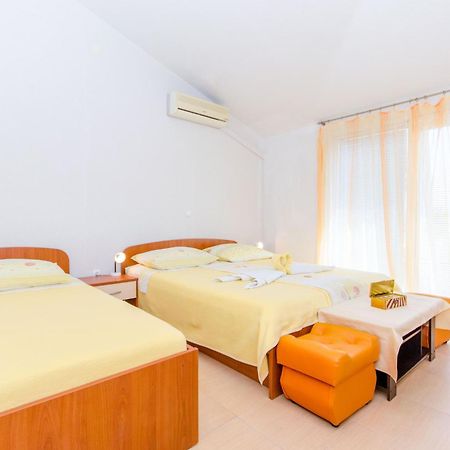 Knezovicapartments Živogošće Eksteriør billede