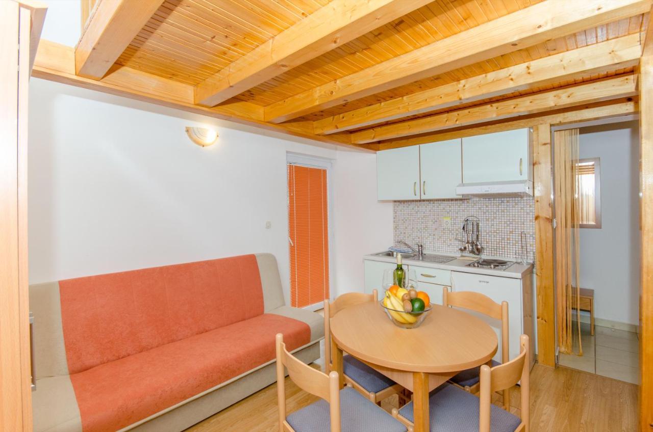 Knezovicapartments Živogošće Eksteriør billede