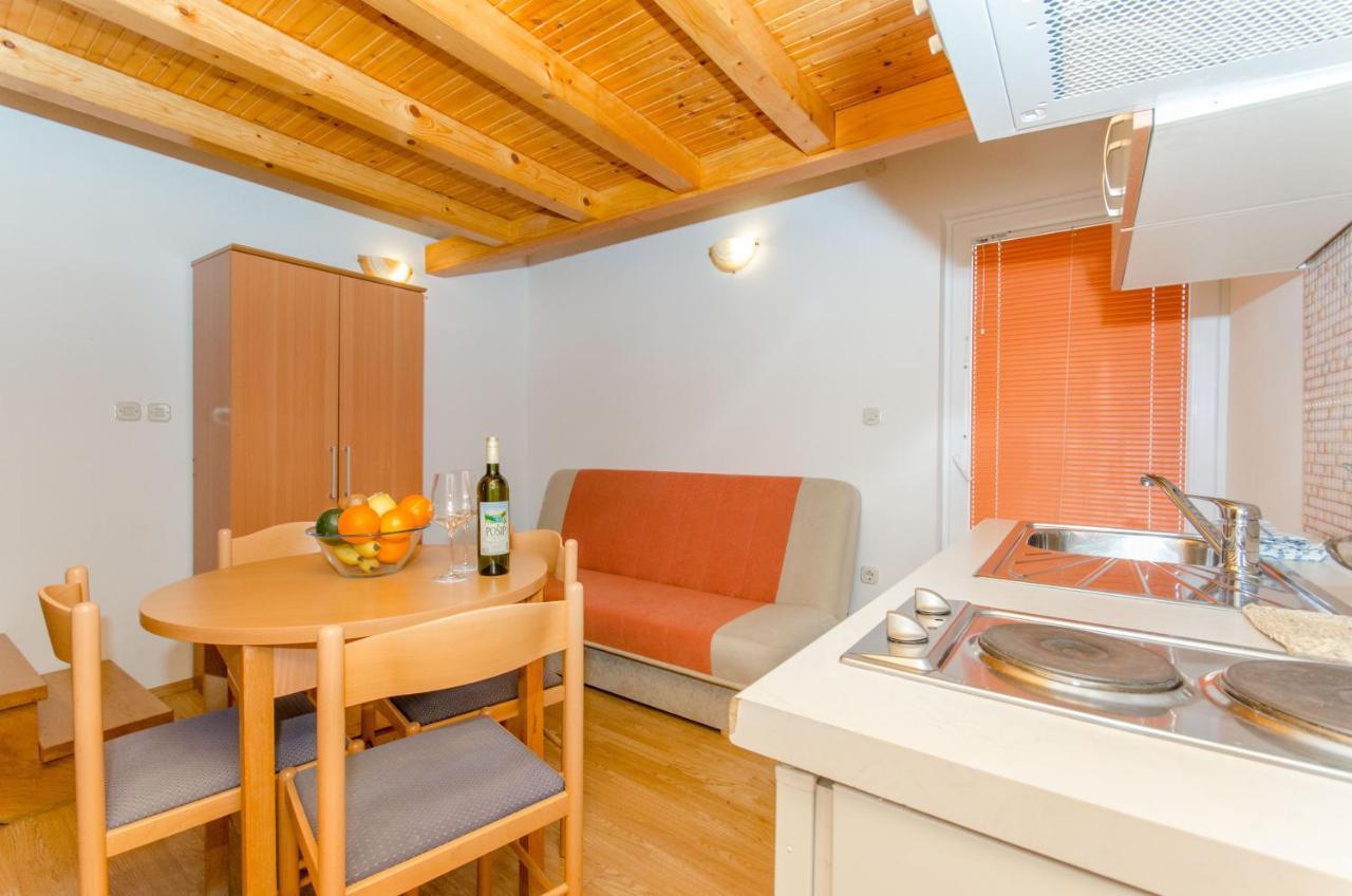 Knezovicapartments Živogošće Eksteriør billede