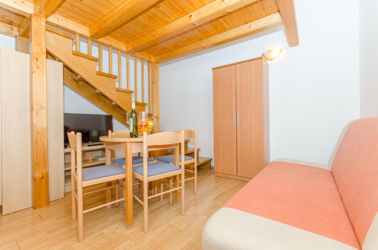 Knezovicapartments Živogošće Eksteriør billede