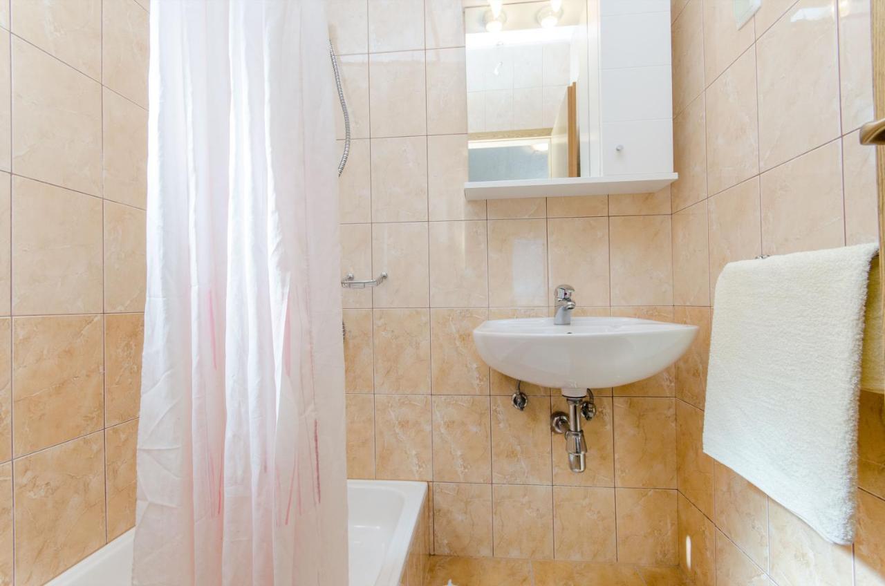 Knezovicapartments Živogošće Eksteriør billede