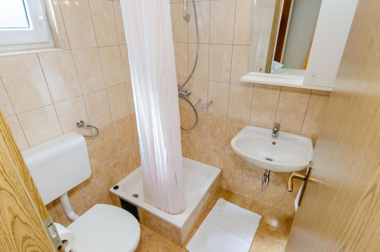 Knezovicapartments Živogošće Eksteriør billede