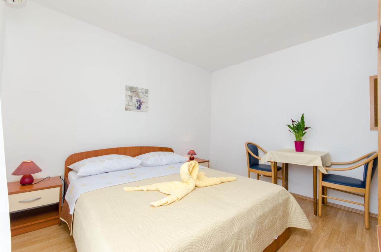 Knezovicapartments Živogošće Eksteriør billede