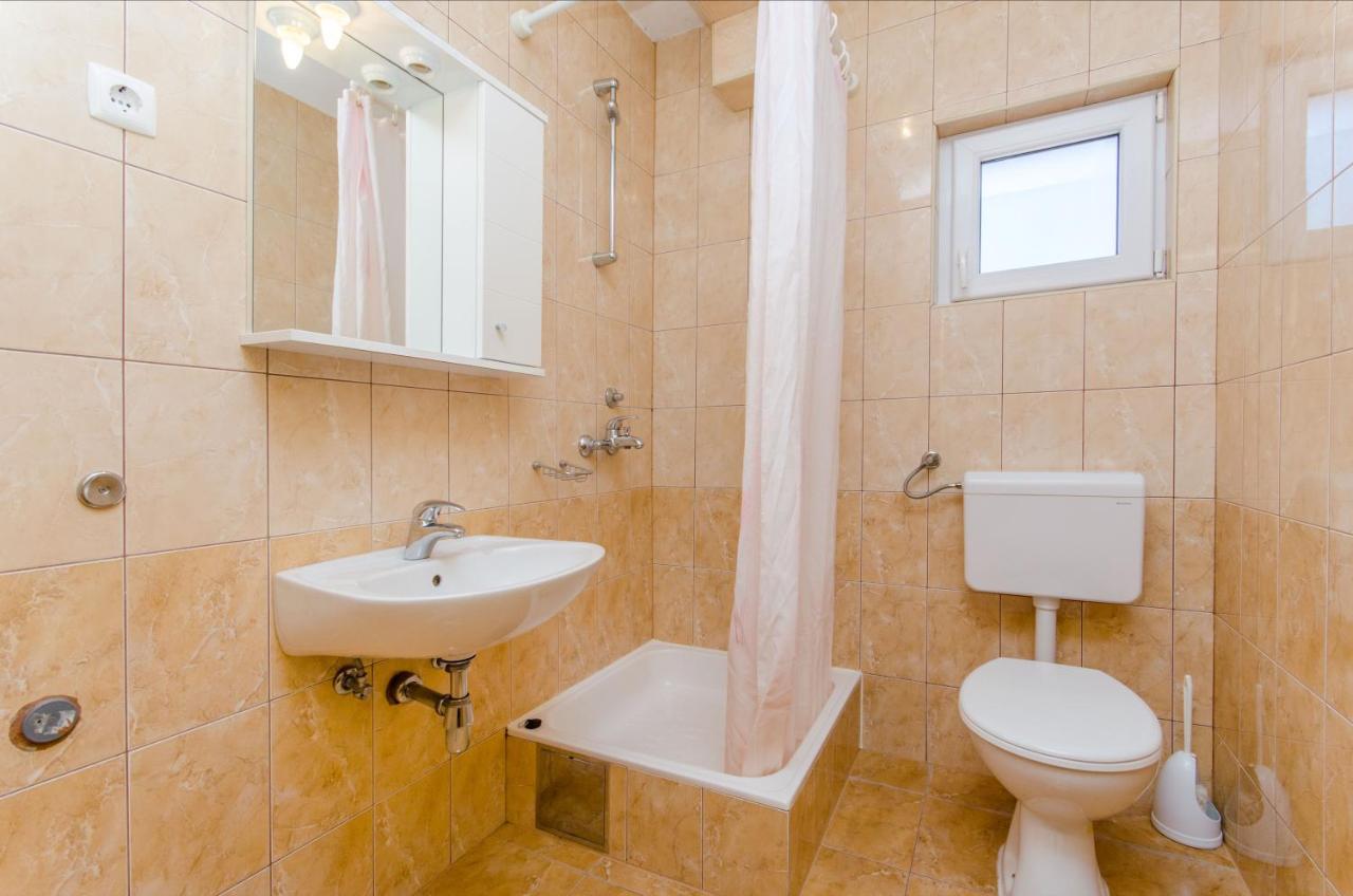 Knezovicapartments Živogošće Eksteriør billede