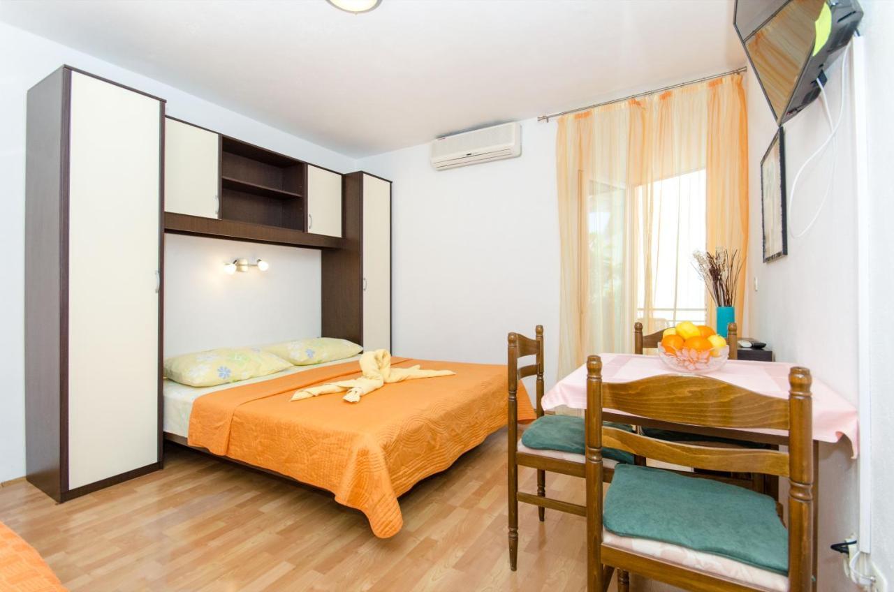 Knezovicapartments Živogošće Eksteriør billede